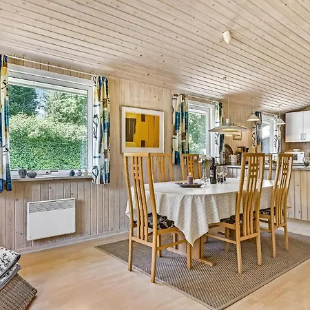 Holiday home 3 Bedroom Cozy In Tranekaer Stoense